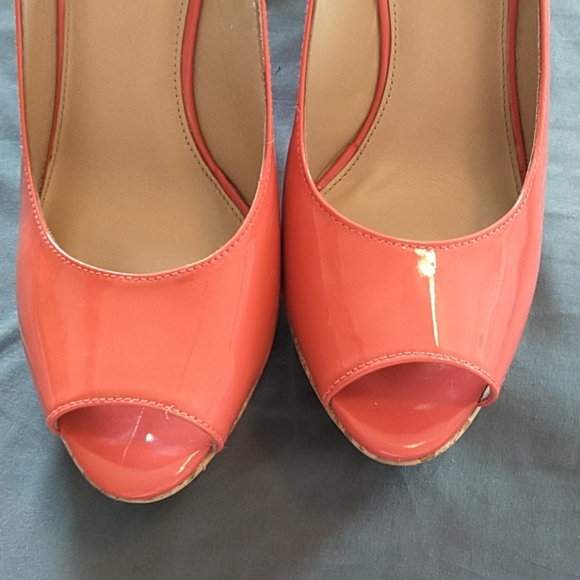Antonio Melani coral wedges.  Size 8.5 - Picture 5 of 7
